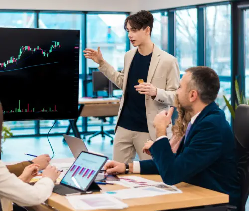 guy taking stock market class